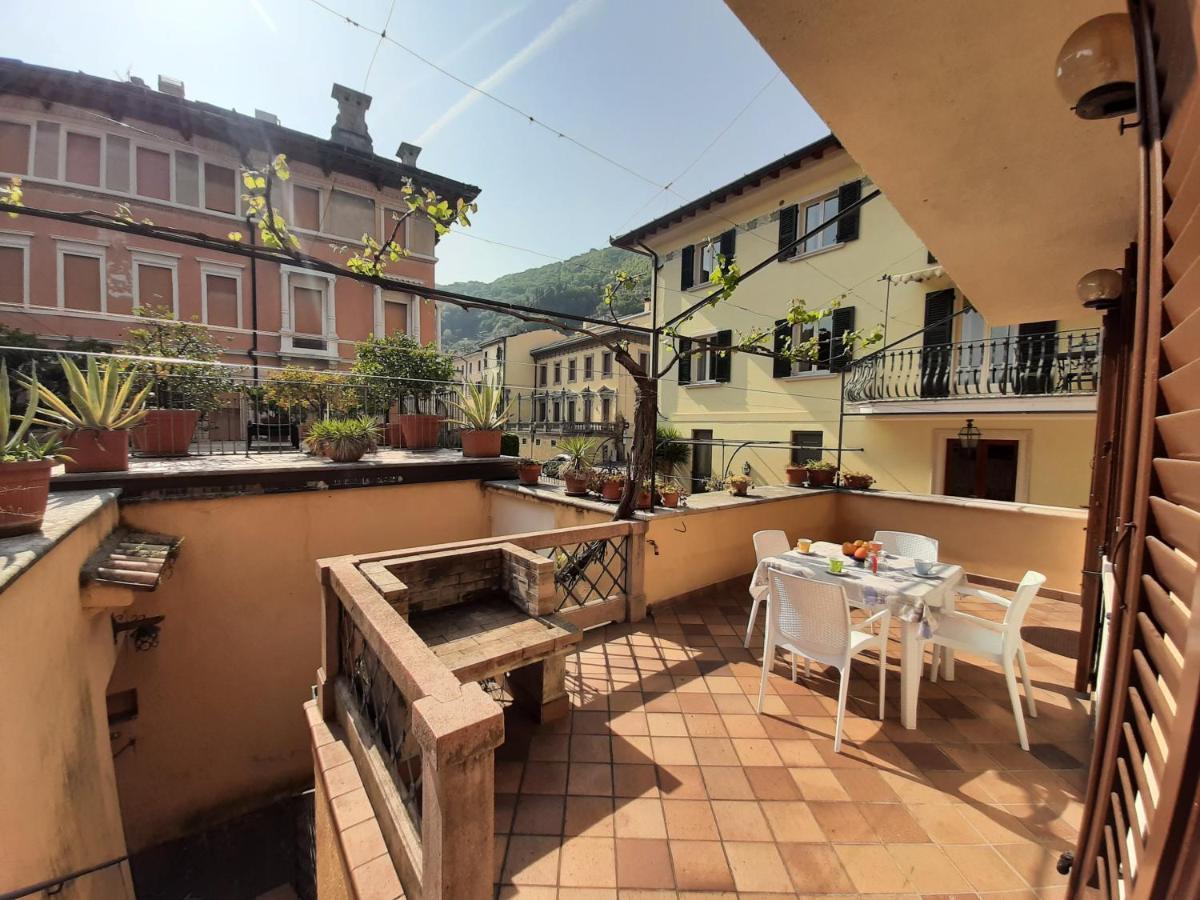 Casa Castel Apartment Gargnano Exterior photo