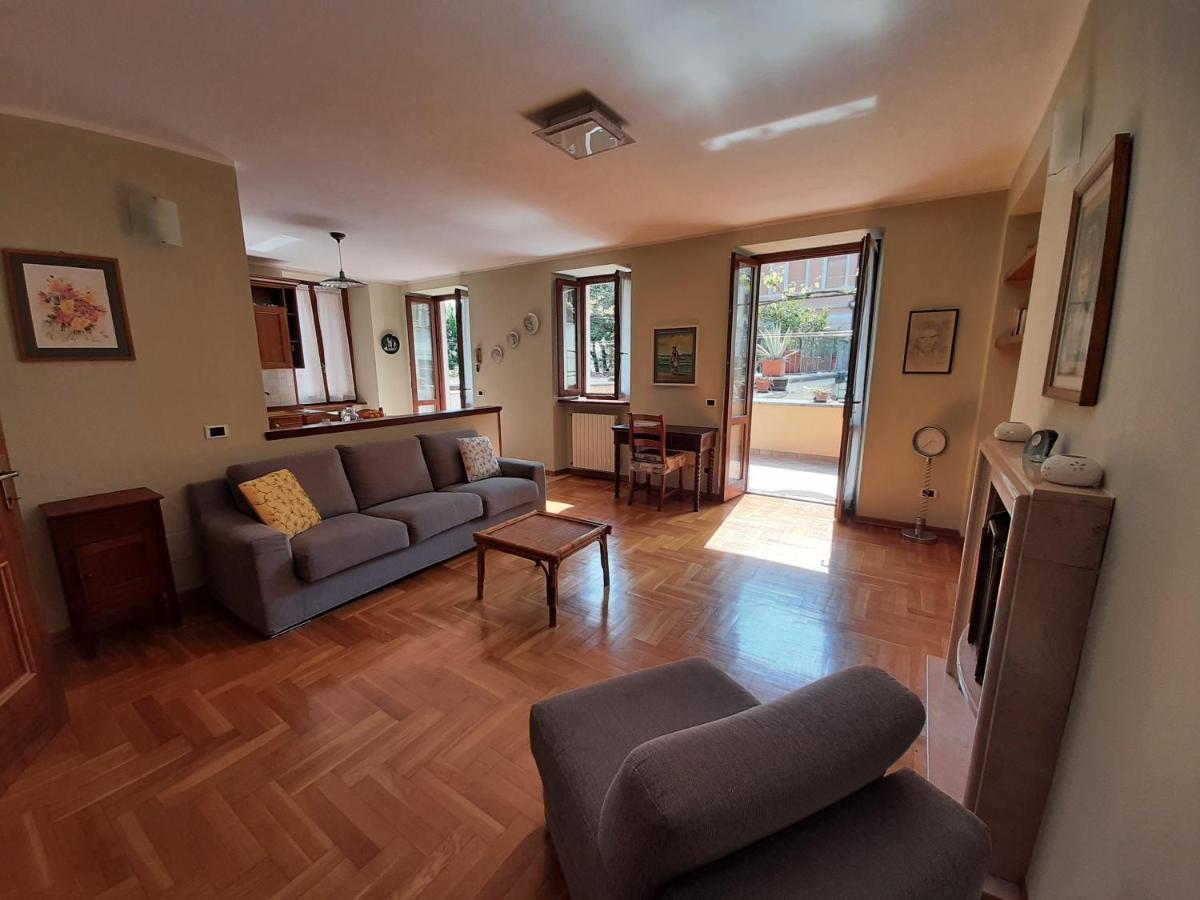 Casa Castel Apartment Gargnano Exterior photo